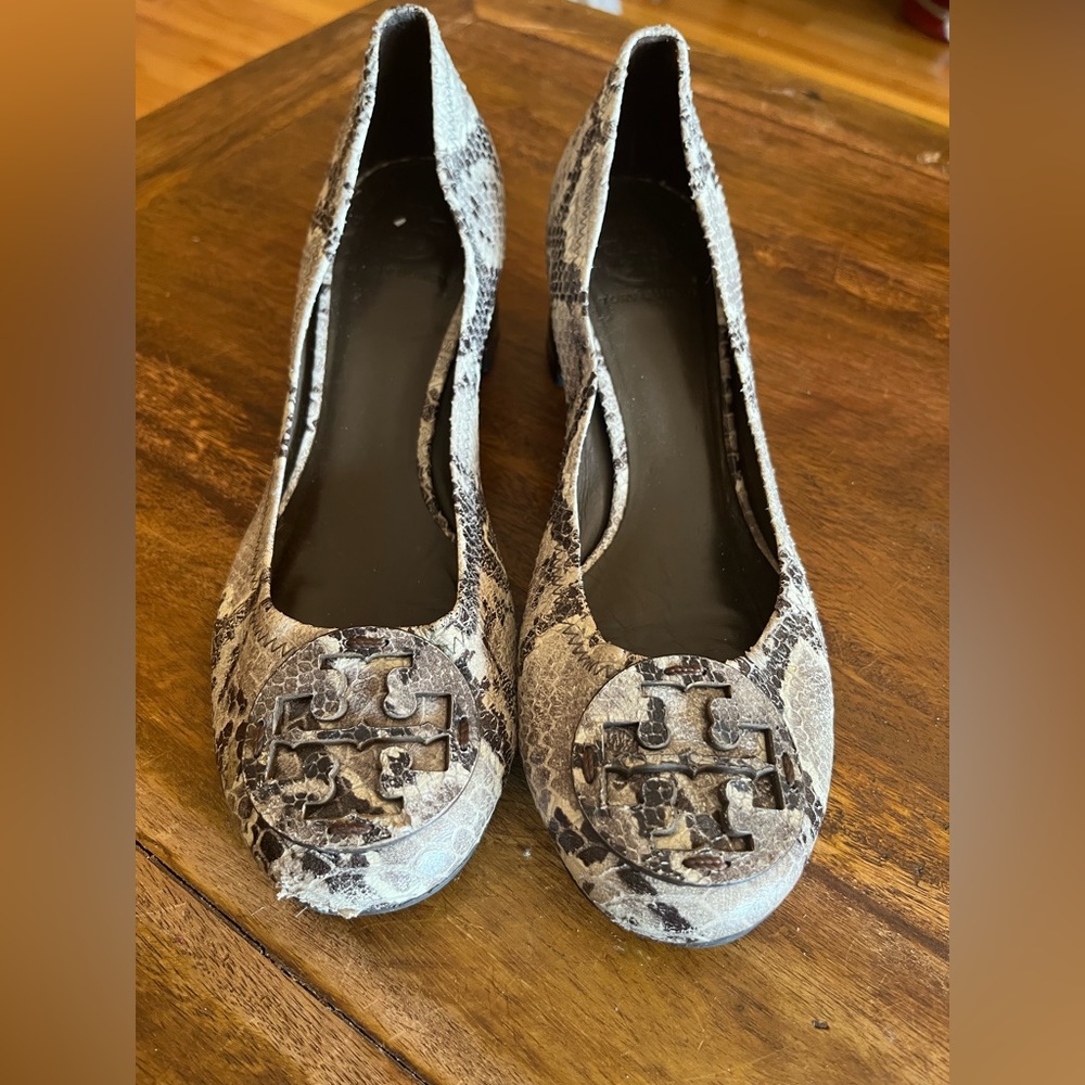 Tory Burch ballet with heel